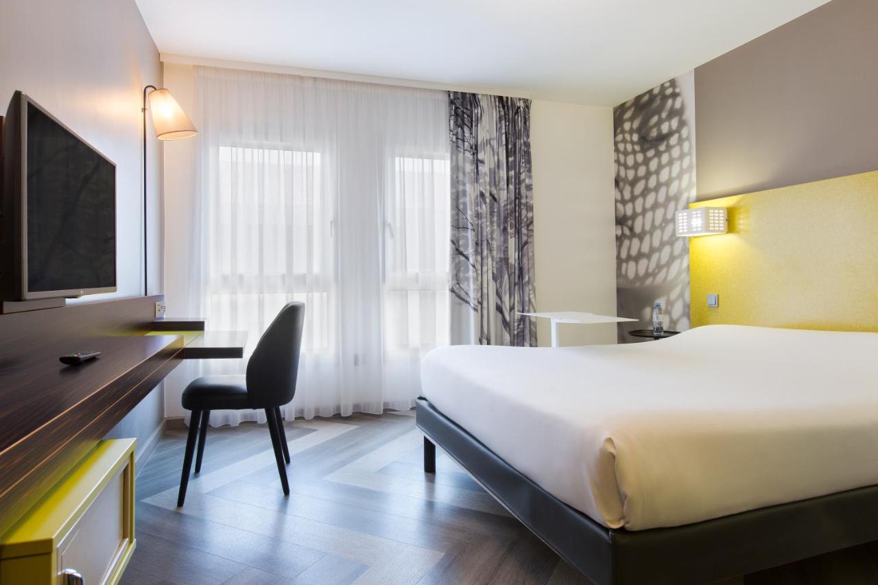 Ibis Styles Nice Centre Port Esterno foto