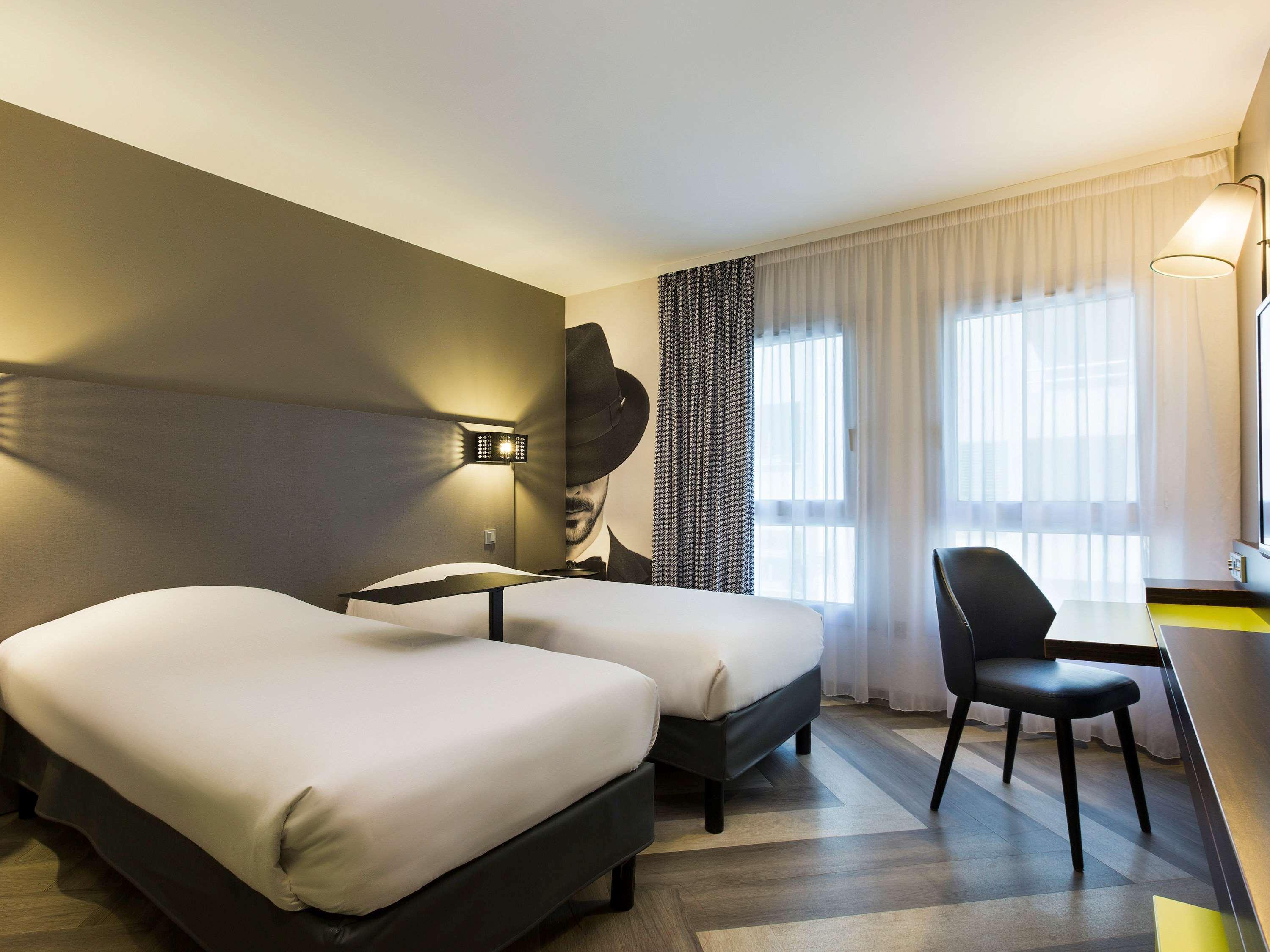 Ibis Styles Nice Centre Port Esterno foto