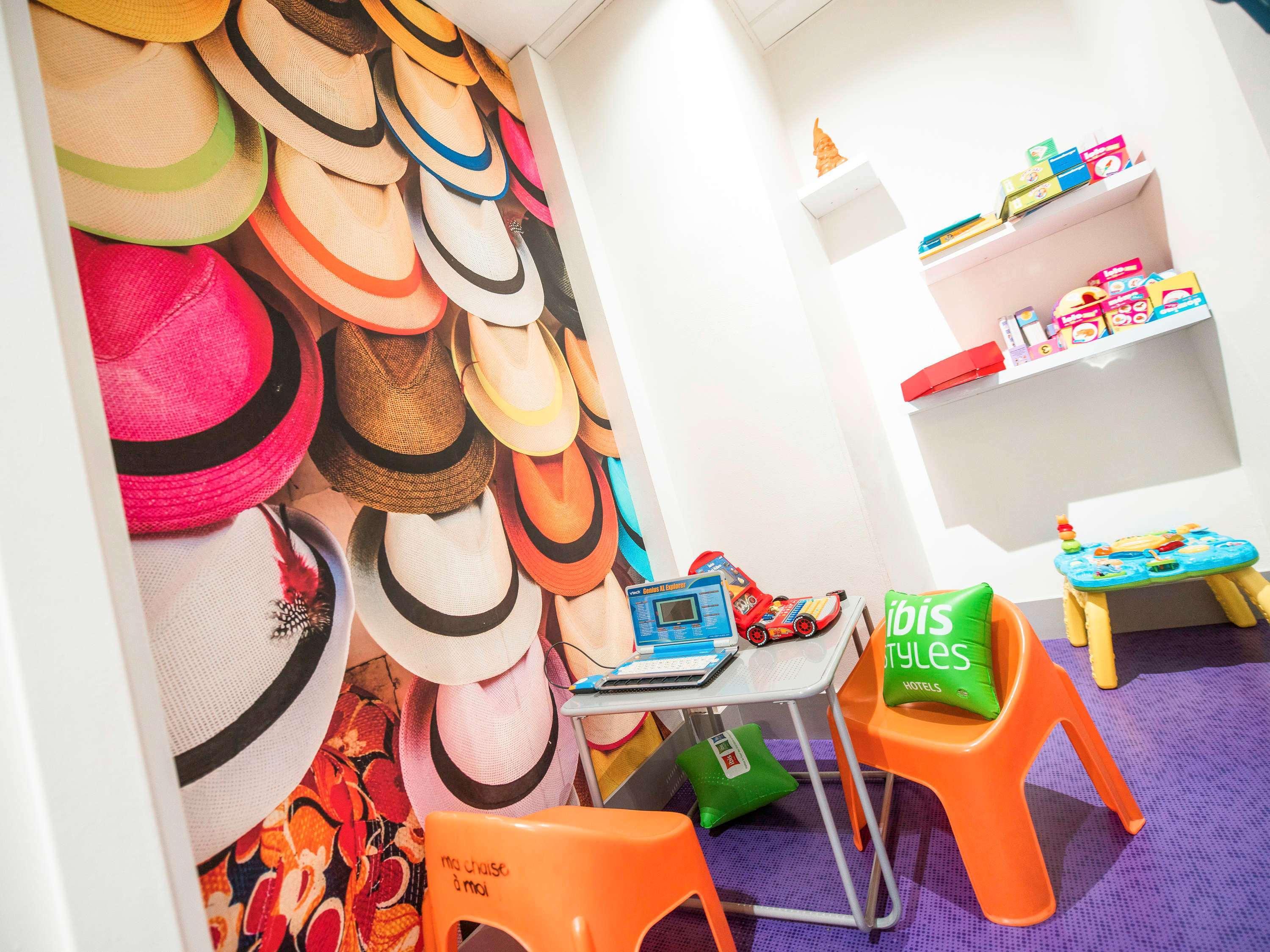 Ibis Styles Nice Centre Port Esterno foto