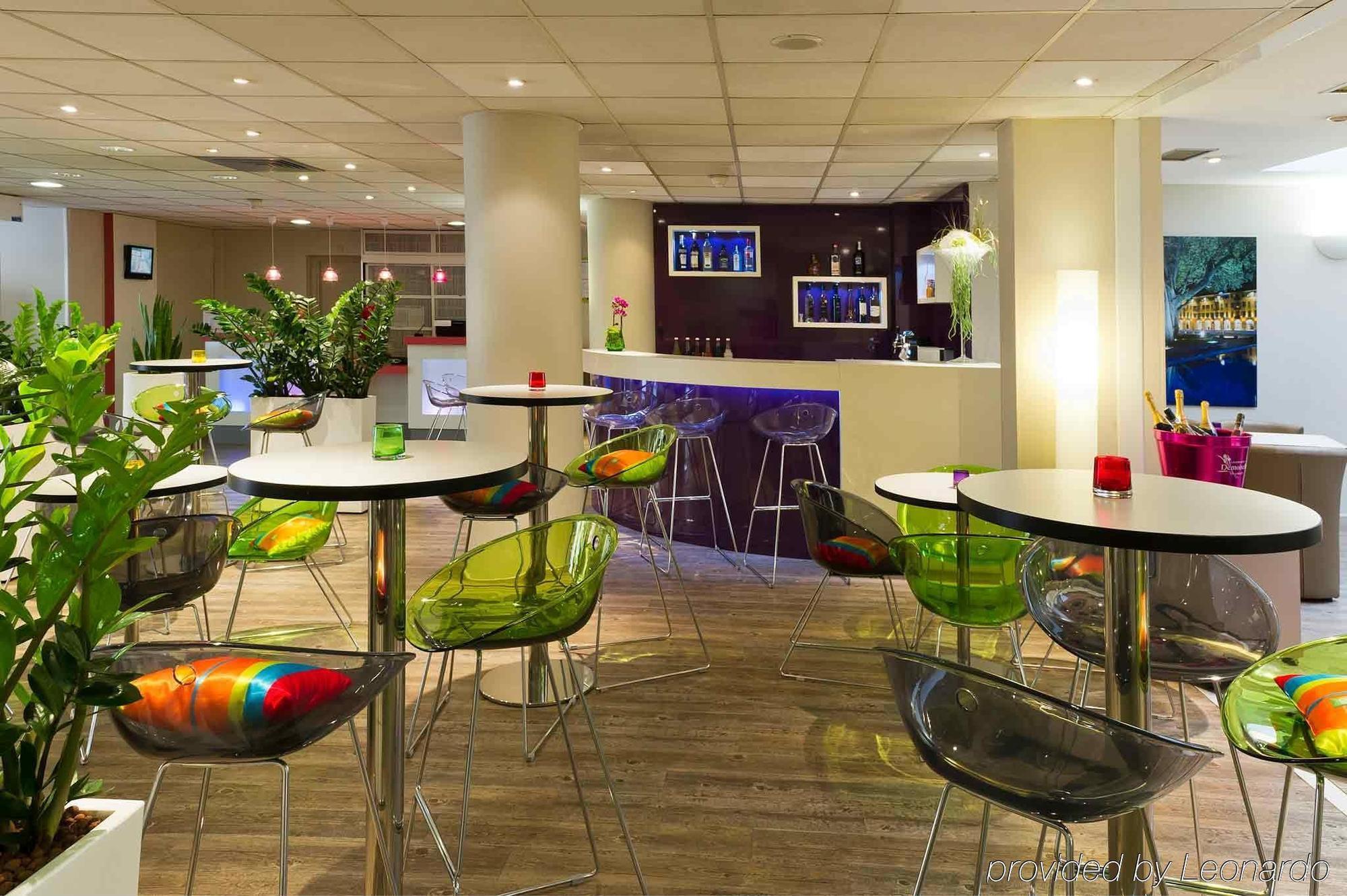 Ibis Styles Nice Centre Port Esterno foto
