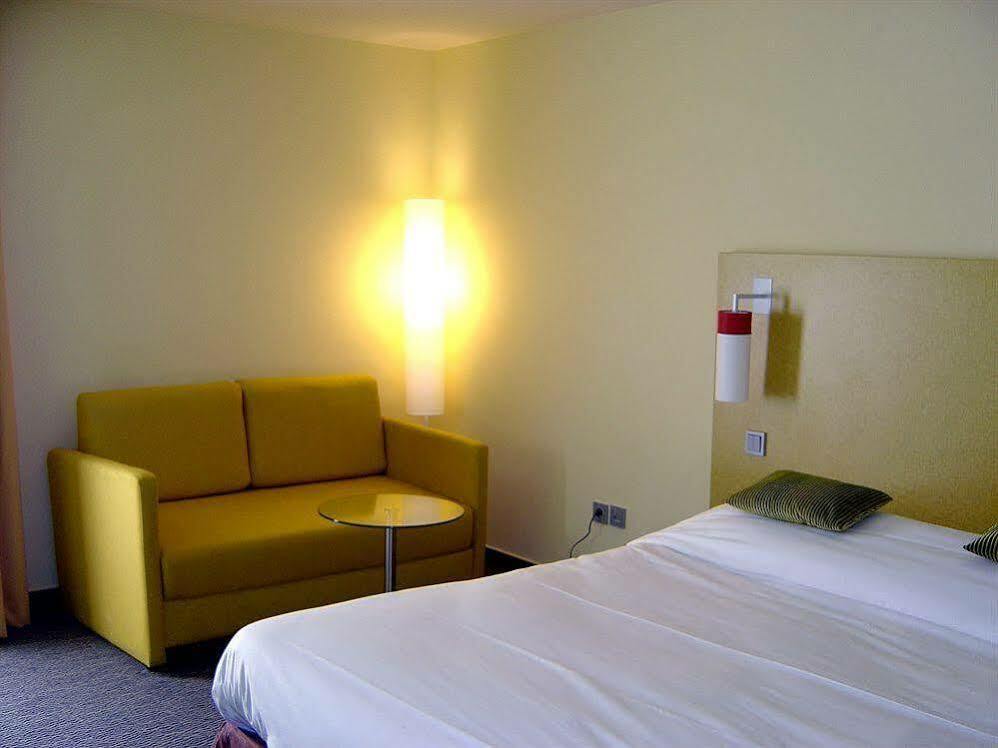 Ibis Styles Nice Centre Port Esterno foto